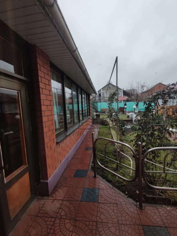 Дом, 285.5 м², 8 сот.