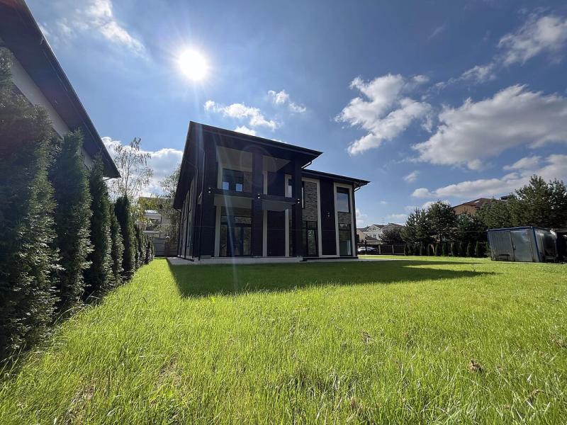 Дом, 484 м², 12 сот.