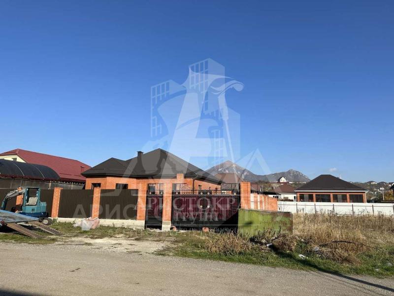 Дом, 130 м², 6 сот.