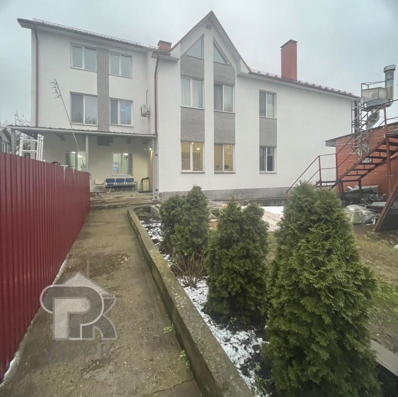 Дом, 622 м², 4 сот.