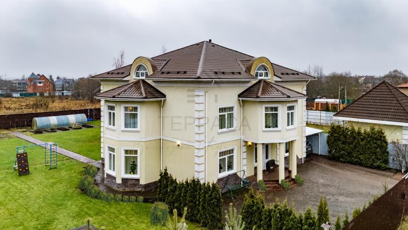 Дом, 400 м², 24 сот.