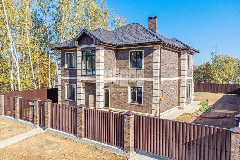 Дом, 230 м², 8 сот.