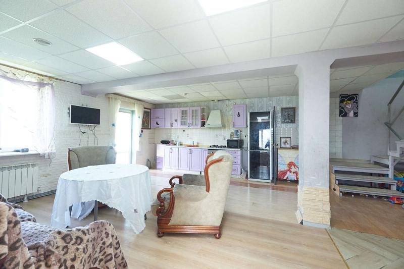Дом, 174 м², 10 сот.
