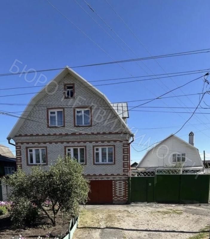 Дом, 200 м², 6 сот.