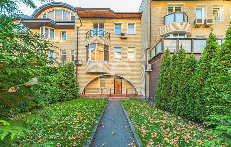 Таунхаус, 268 м², 1 сот.