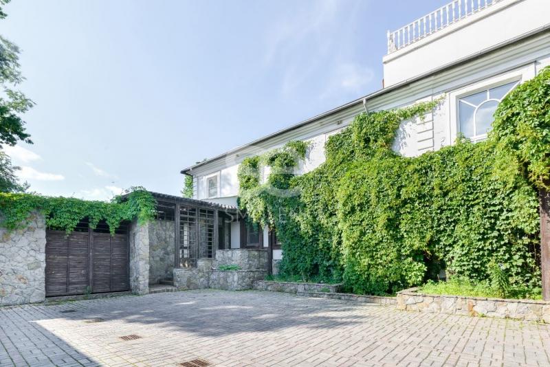 Таунхаус, 700 м², 17 сот.