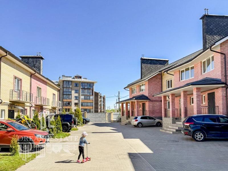 Таунхаус, 180 м², 2 сот.