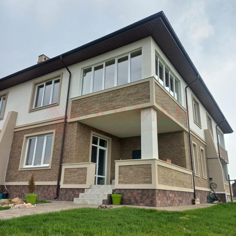 Таунхаус, 151 м², 4 сот.