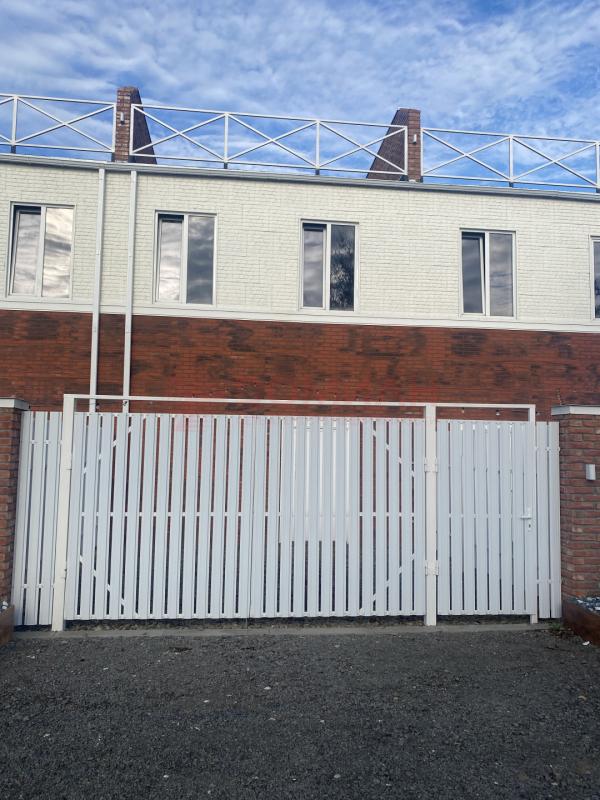 Таунхаус, 110 м², 2 сот.