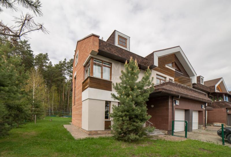 Таунхаус, 185 м², 6 сот.