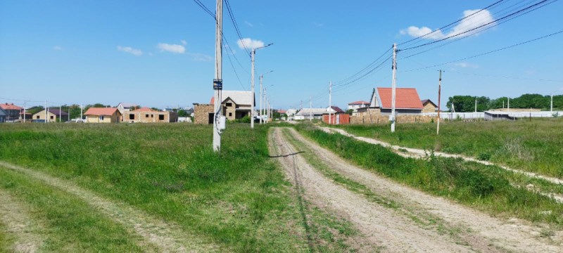 Земельный участок, Республика Крым, с. Мирное, Мирновская улица. Фото 1