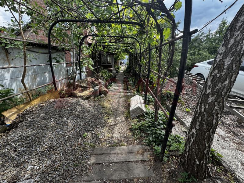 Земельный участок, 6.1 сот., ИЖС