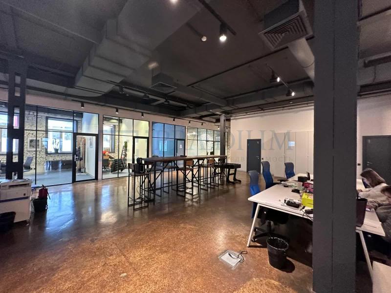 Офис, 571 м²