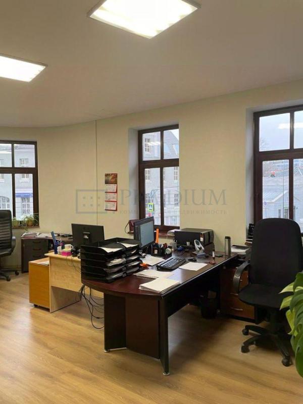 Офис, 1 365 м²