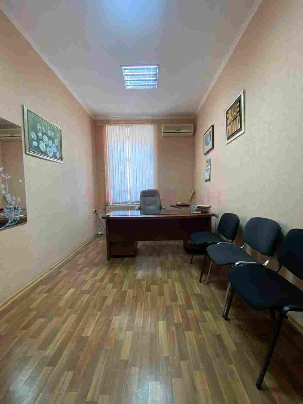 Офис, 304 м²