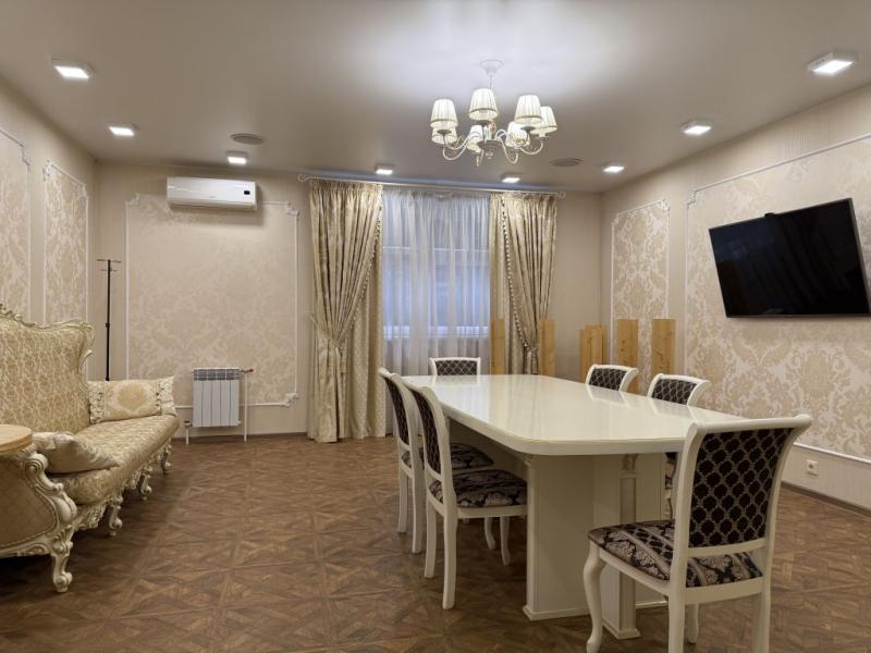 Офис, Кировская область, Киров, Первомайский р-н, Казанская улица, 90. Фото 1