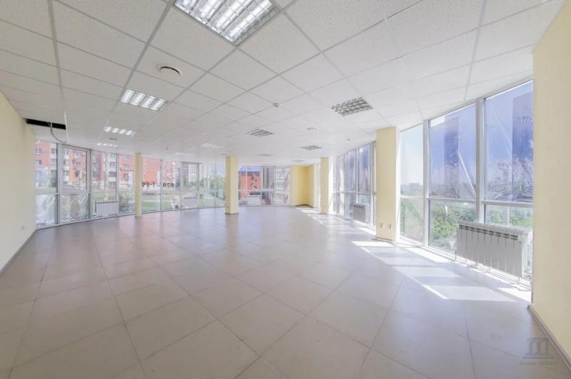 Торговая площадь, 1 032 м²