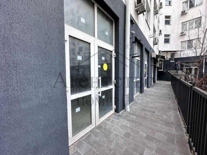 Торговая площадь, 32 м²