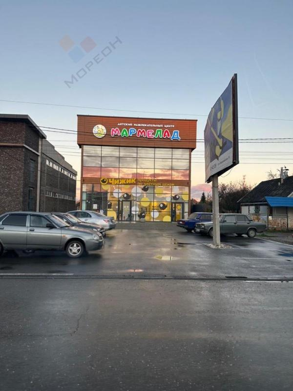 Торговая площадь, 920 м²