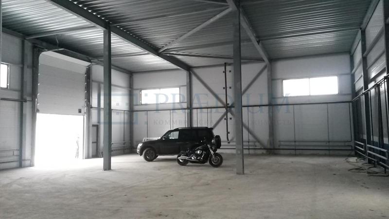 Склад, 3 700 м²