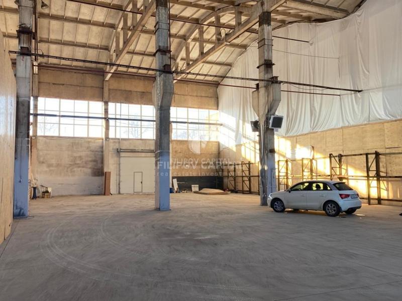 Склад, 4 500 м²