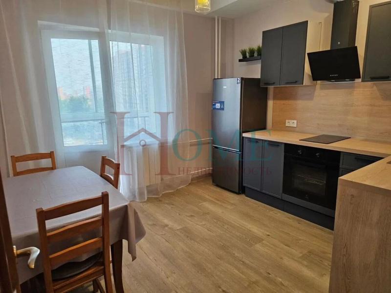 2-комн. квартира, 60 м², 8/10 этаж
