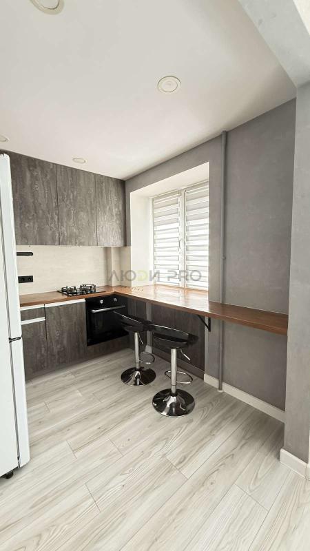 2-комн. квартира, 32 м², 2/5 этаж