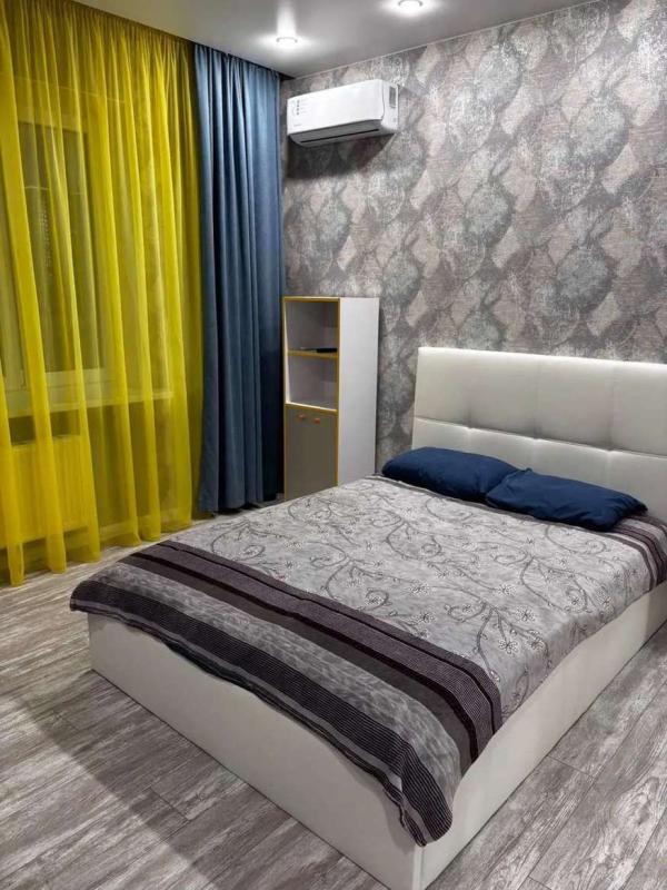 3-комн. квартира, 65 м², 7/24 этаж