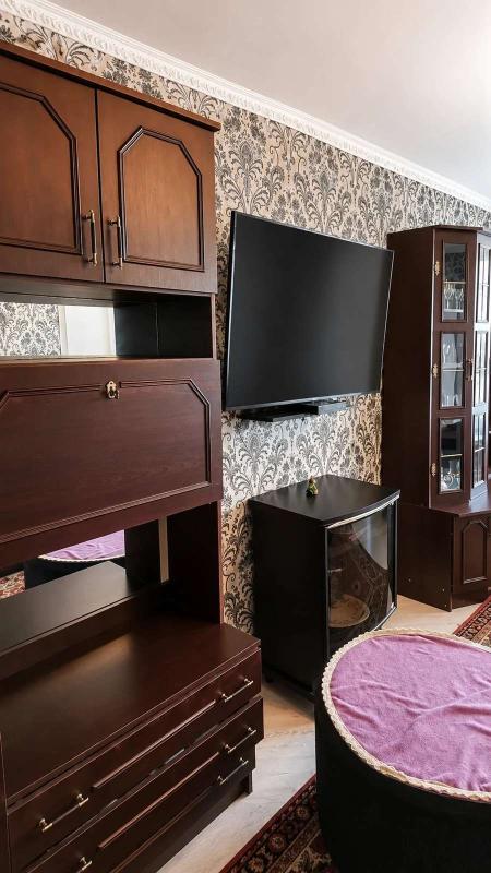 3-комн. квартира, 70 м², 8/9 этаж