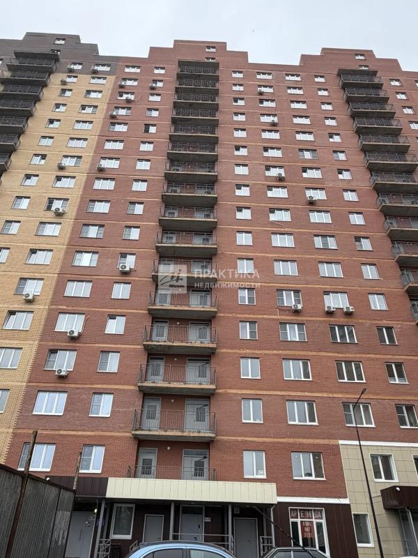 2-комн. квартира, 63 м², 12/17 этаж