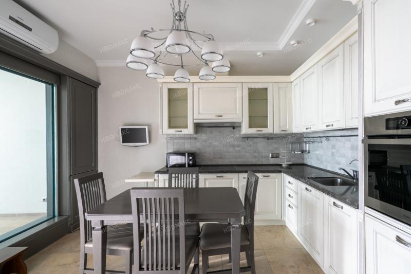 3-комн. квартира, 64 м², 3/16 этаж