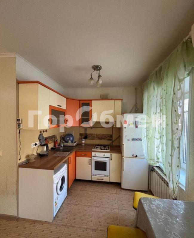 2-комн. квартира, 43 м², 2/5 этаж