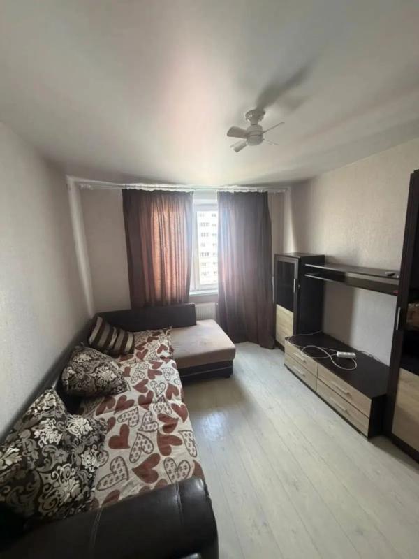 2-комн. квартира, 52 м², 13/18 этаж