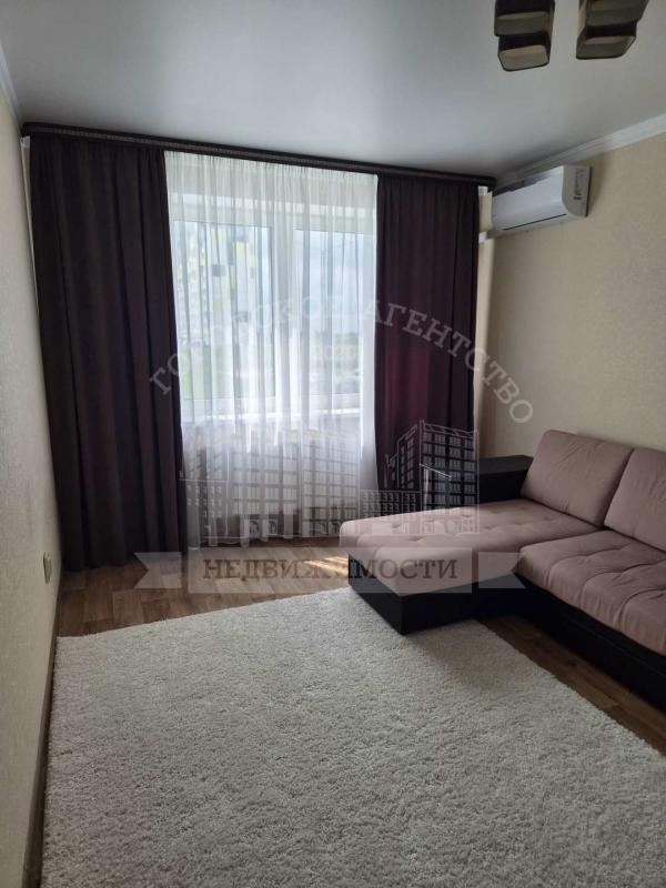 1-комн. квартира, 33 м², 1/10 этаж