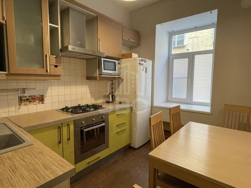 3-комн. квартира, 60 м², 1/4 этаж
