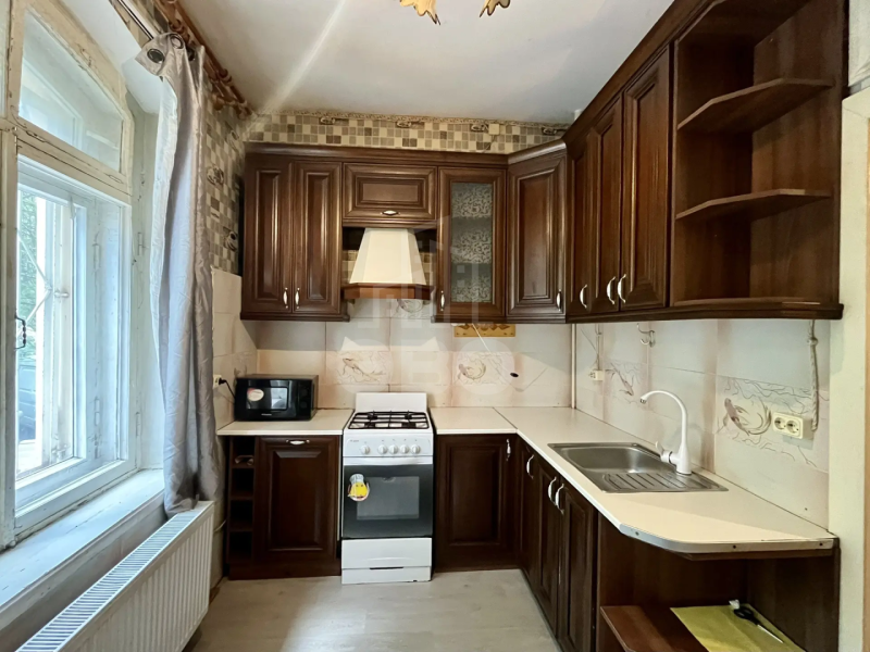 4-комн. квартира, 92 м², 1/5 этаж