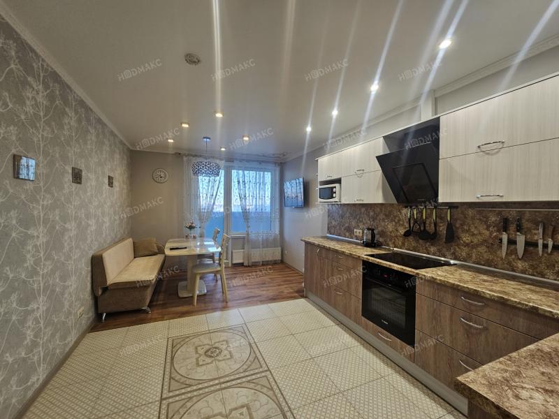 3-комн. квартира, 96 м², 8/12 этаж