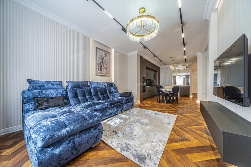 4-комн. квартира, 116 м², 1/5 этаж