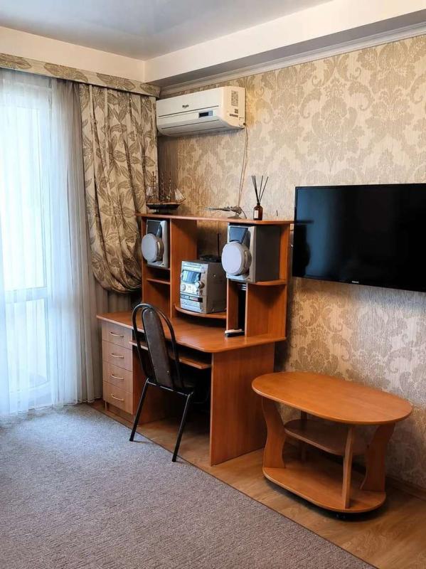 1-комн. квартира, 32 м², 10/13 этаж