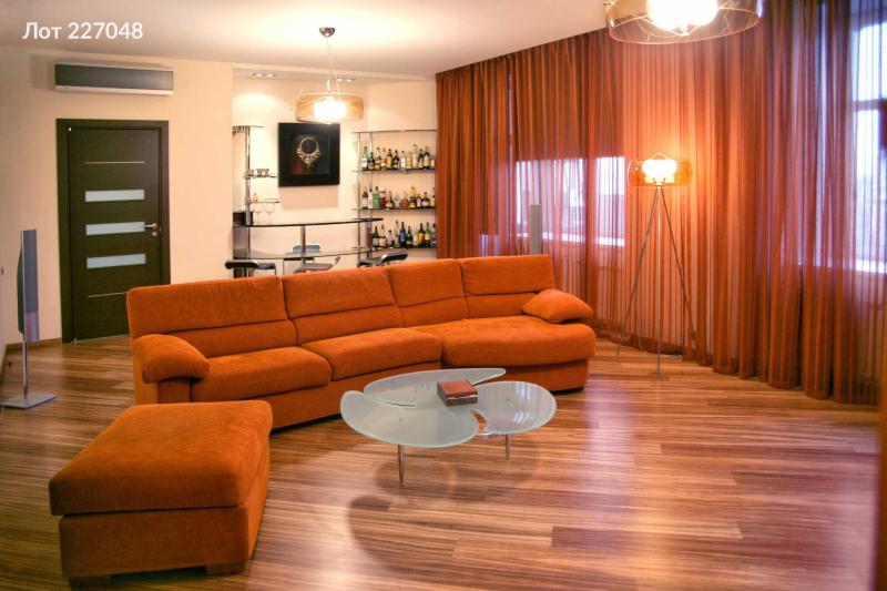 3-комн. квартира, 150 м², 7/17 этаж
