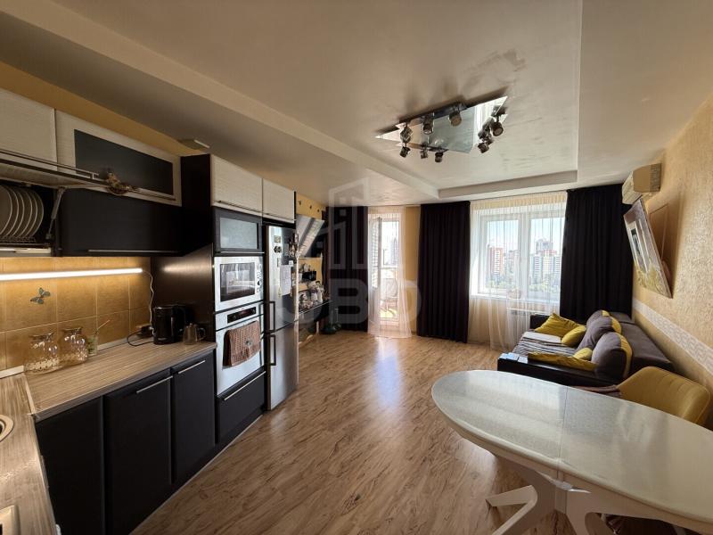 2-комн. квартира, 65 м², 13/14 этаж