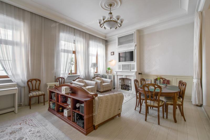 2-комн. квартира, 80 м², 3/5 этаж