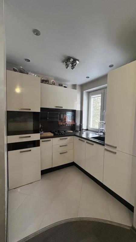 2-комн. квартира, 45 м², 2/5 этаж