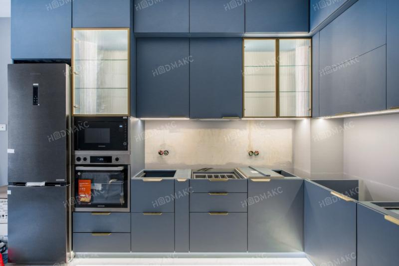 2-комн. квартира, 80 м², 2/8 этаж