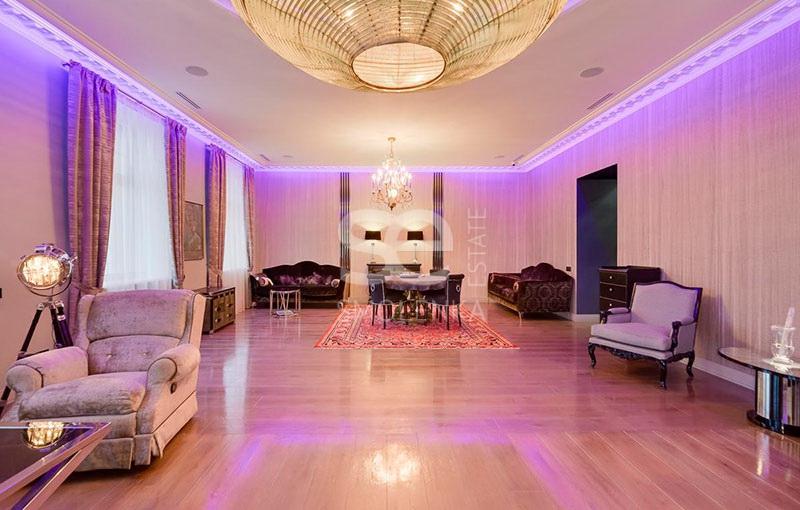 5-комнатная Квартира, 250 м2