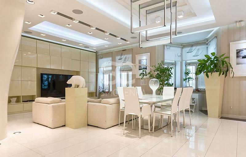 4-комн. квартира, 215 м², 4/7 этаж