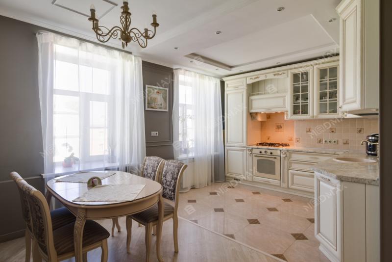 3-комн. квартира, 70 м², 4/6 этаж