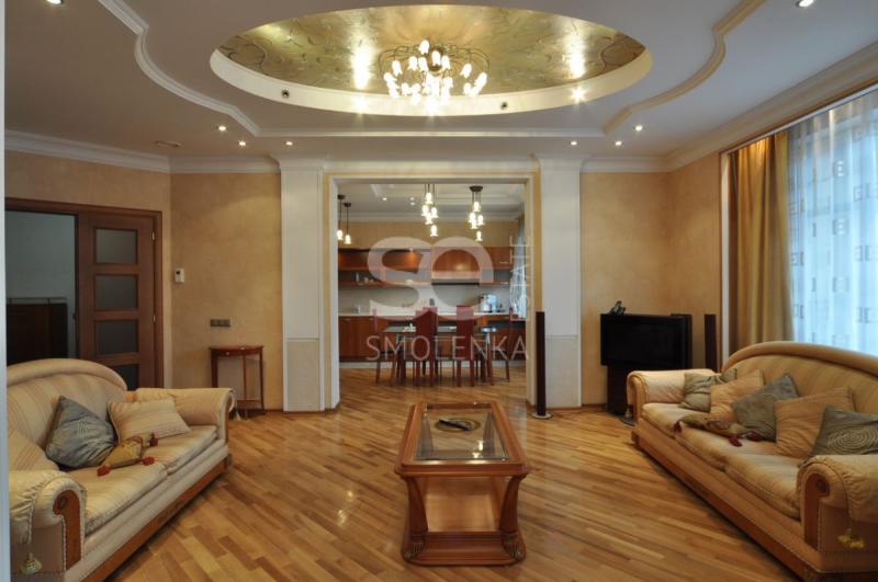 2-комн. квартира, 150 м², 10/16 этаж