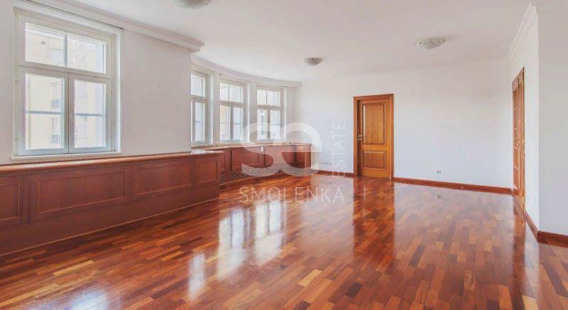 4-комн. квартира, 159 м², 3/5 этаж