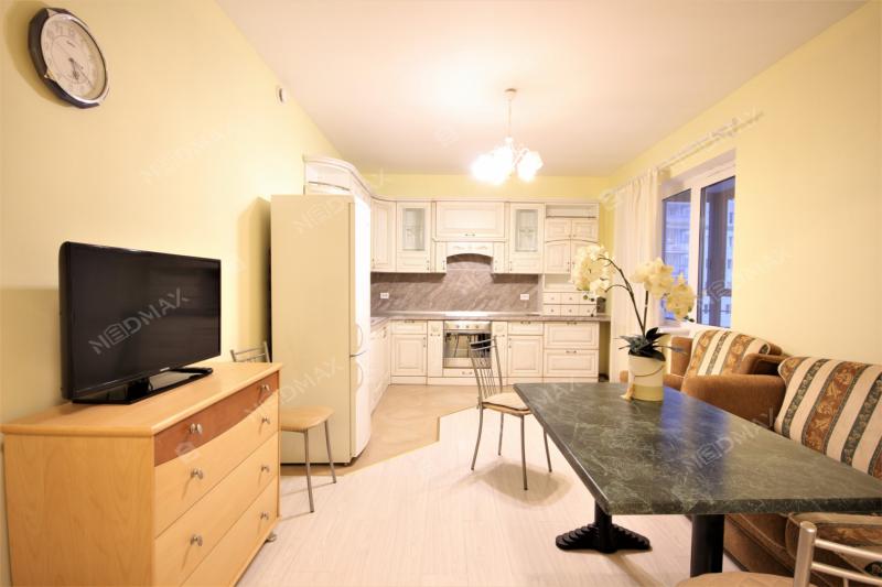 2-комн. квартира, 55 м², 9/13 этаж